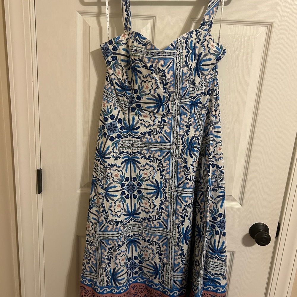 Avec Les Filles Blue and White Floral Midi Dress